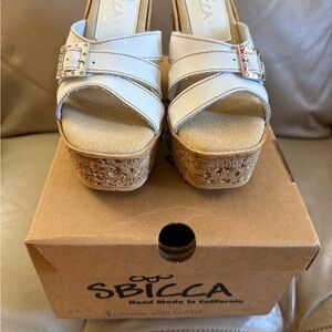 Sbicca Cream and Tan Platform Sandals
